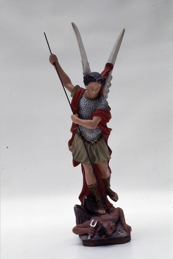 statue (statuette) : saint Michel archange