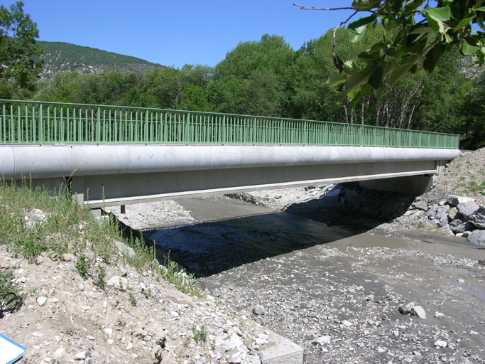 pont sur l'Asse