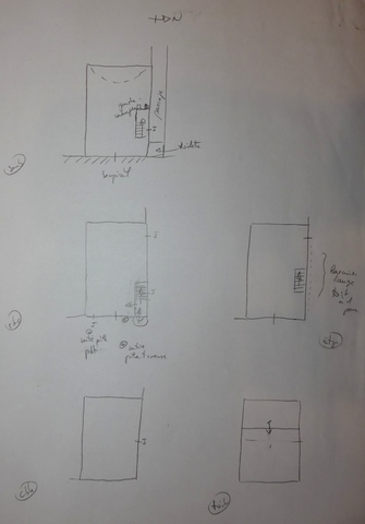 Plans schématiques du bâtiment. En haut : étage de soubassement. Au milieu : rez-de-chaussée surélevé et étage. En bas : étage de comble et toit.