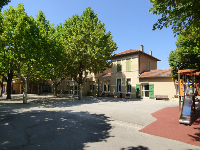 groupe scolaire, actuellement mairie