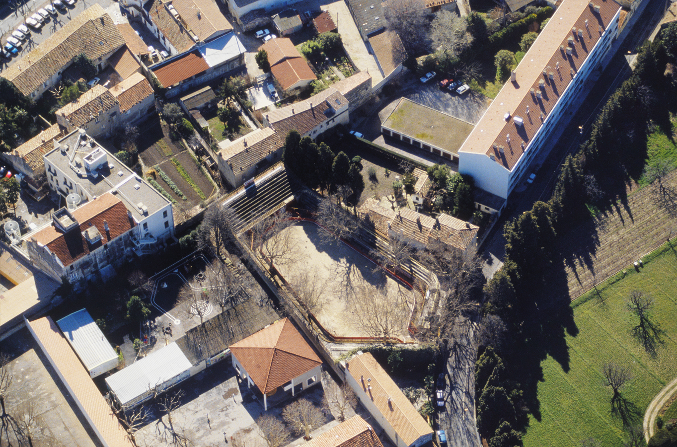 présentation de l'étude sur l'architecture des arènes de Provence-Alpes-Côte d'Azur