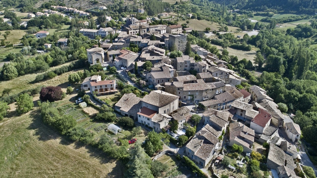 Vue aérienne d'ensemble prise du sud-ouest.