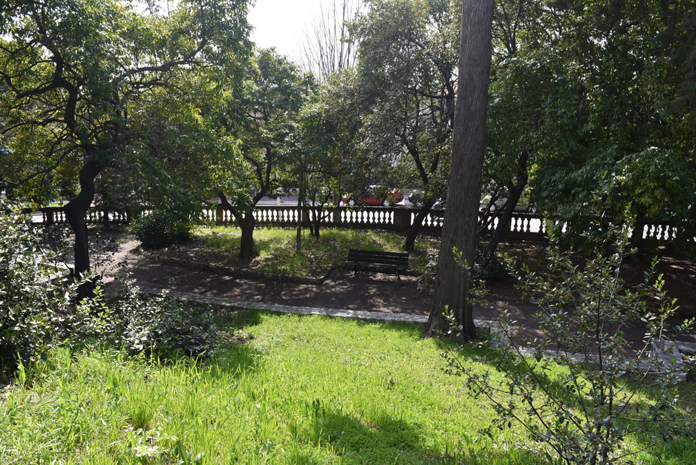 jardin d'agrément de la Villa Il Paradiso, ancienne villa Sicard, aujourd'hui établissement administratif communal