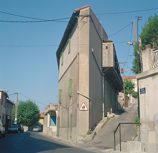 maison puis immeuble à logements