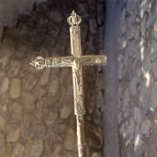 croix de procession, statue : Christ en croix (N° 2)