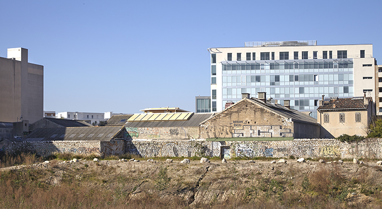 usine de construction mécanique (moteurs Baudouin)