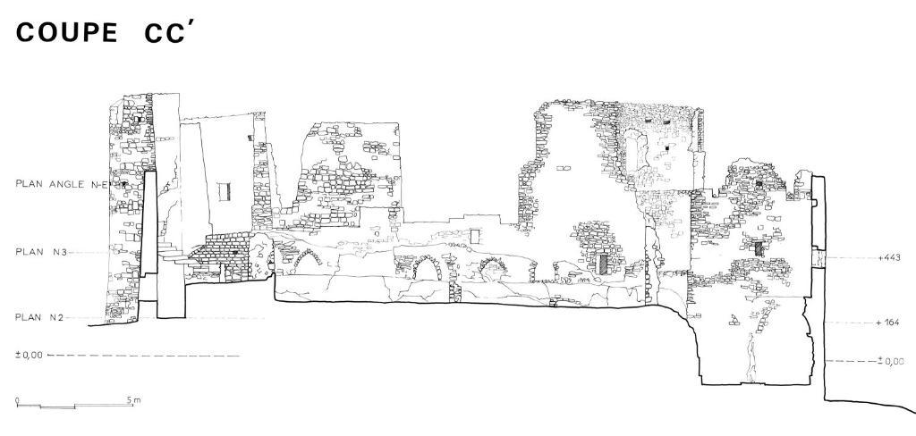 Coupe CC' [château de Bargème], 1968. Coupe est-ouest, R1.