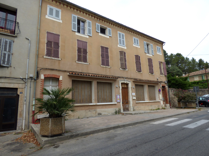 immeuble, puis école de garçons