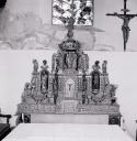 gradins d'autel (2), tabernacles (2, tabernacle à ailes et dais d'exposition, tabernacle architecturé), exposition, statues (11), bustes (2)