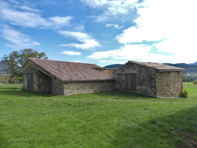 Dépendances agricoles d'une ferme, quartier du Collet.
