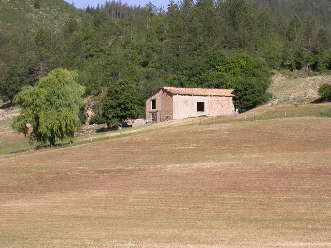 ferme, dite bastide du Bouquet, actuellement entrepôt agricole et bergerie