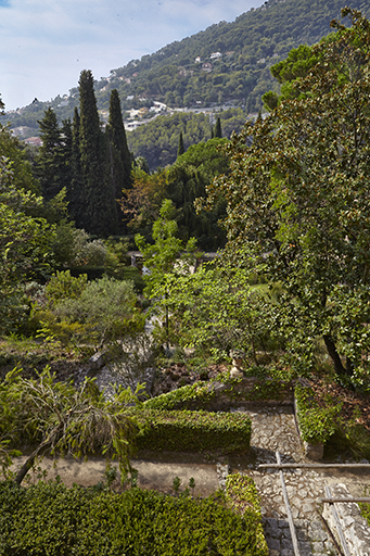 Terrasses supérieures (vue plongeante vers le val de Gorbio).