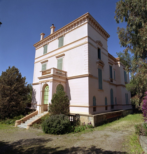 maison de villégiature (villa) dite L'Ermitage, actuellement Val d'Or