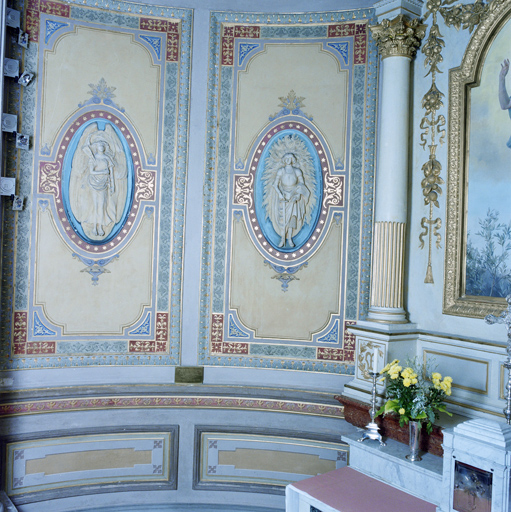 ensemble de 4 hauts-reliefs : Saint Michel archange et trois figures féminines, 4 cadres, peintures monumentales