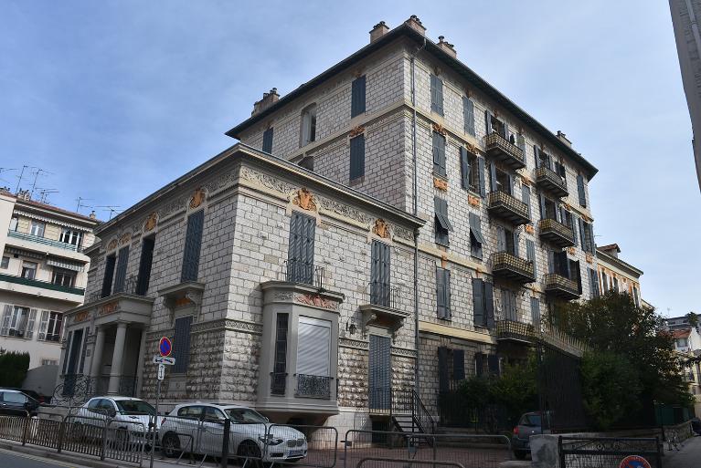 maison de villégiature (villa balnéaire) dite villa Kate et immeuble dit Palais Santoni de Suzzoni.