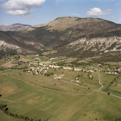 présentation de la commune de Peyroules