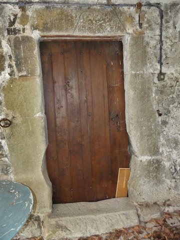 Bâtiment du logis. Elévation est, premier niveau. Porte de la resserre.