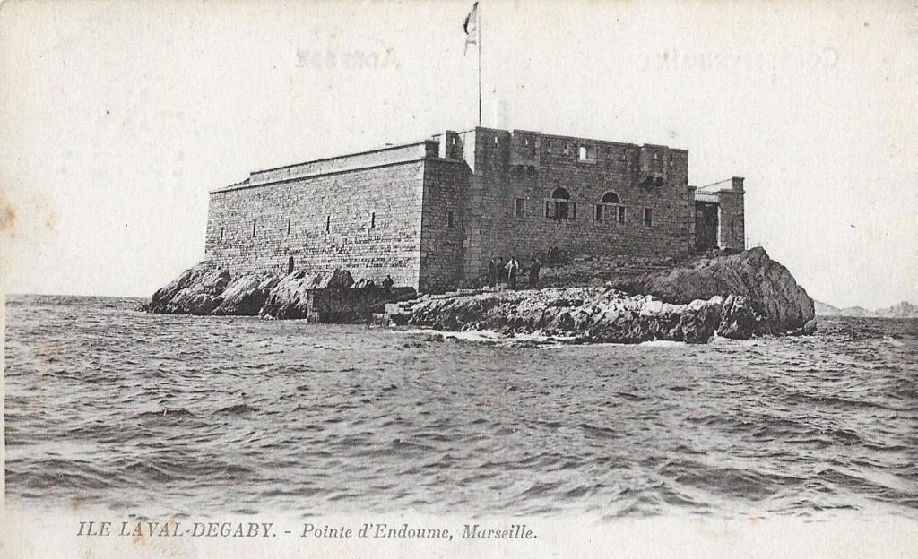 Ile Laval-Degaby. - Pointe d'Endoume, Marseille, c. 1914.