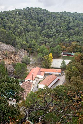 Hameau de forestage de Harkis de La Roque-d'Anthéron, actuellement village de vacances de la Baume