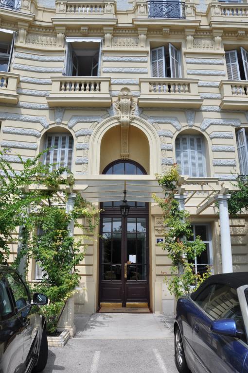 jardin d'agrément de l'Hôtel de voyageurs dit Le Grand Palais, actuellement immeuble en copropriété