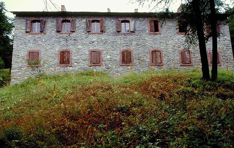 Casernement extérieur. Face est.