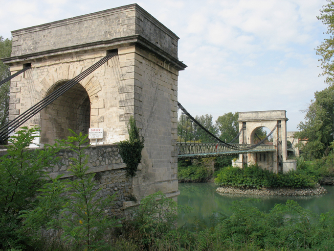 pont routier suspendu dit Vieux pont ou ancien pont de Fourques