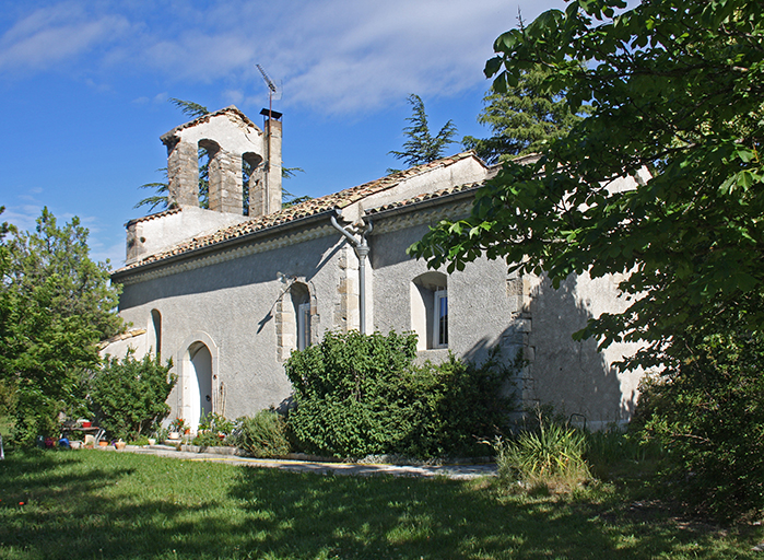 Vue de l'église Saint-Antoine de Pomet depuis le sud-est