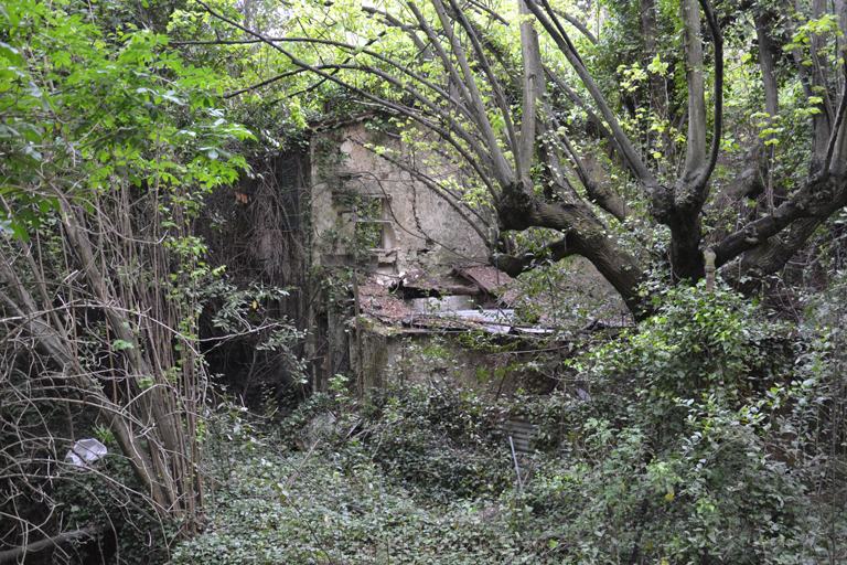 usine de taillanderie,  puis moulin à huile de ressence