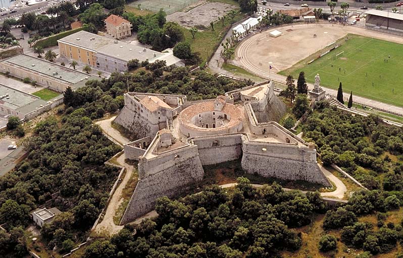 fort dit Fort Carré