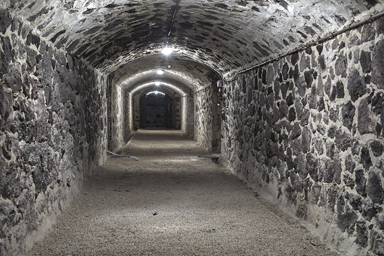 galerie caverne nord d'accès à la double caponnière