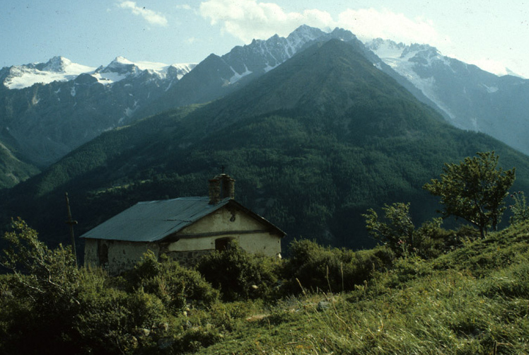 églises paroissiales, chapelles