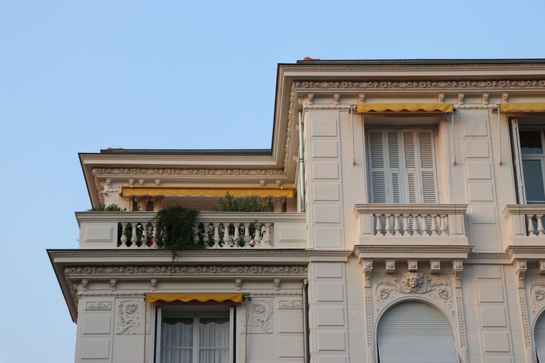 immeuble dit Villa Radha, puis Villa Rodumna, puis Villa El Alia