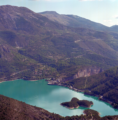 centrale hydroélectrique du barrage de Castillon