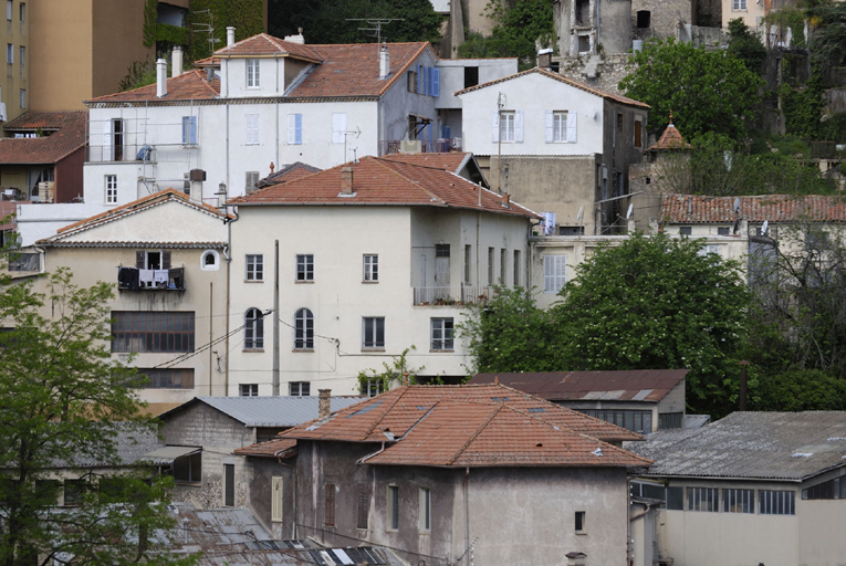 parfumerie Euzière, actuellement immeuble à logements