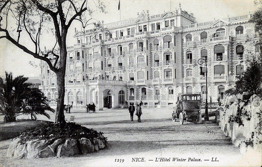 jardin d'agrément de l'Hôtel de voyageurs dit hôtel Winter Palace, actuellement immeuble en copropriété