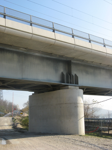 viaduc ferroviaire (TGV) de Mondragon-Vénéjan, dit aussi viaduc de Mondragon