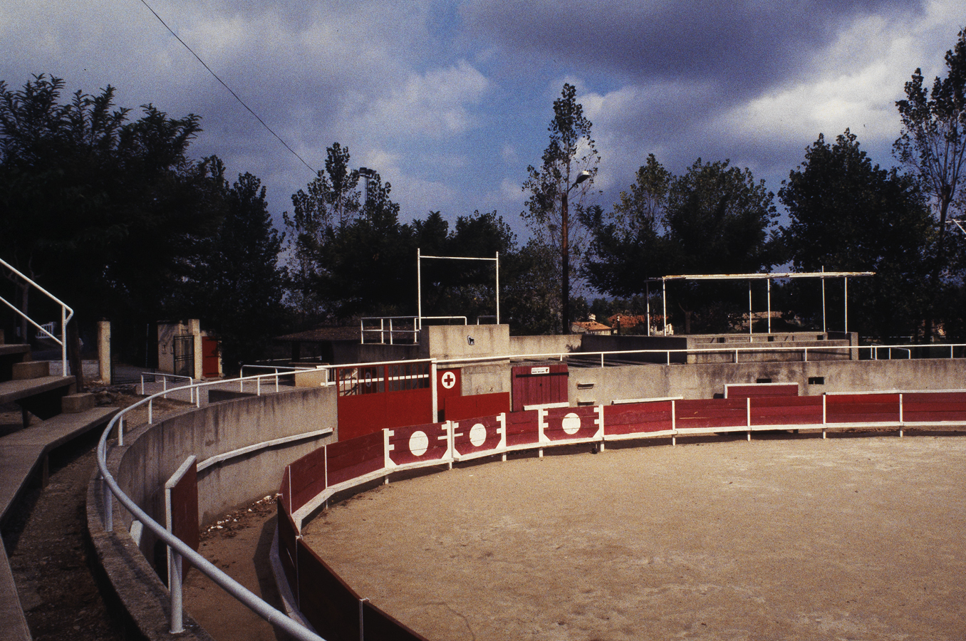 présentation de l'étude sur l'architecture des arènes de Provence-Alpes-Côte d'Azur