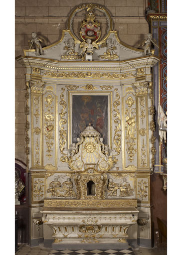 Ensemble de l'autel secondaire de saint Jean Baptiste : autel, deux gradins d'autel, tabernacle, exposition, retable et tableau d'autel