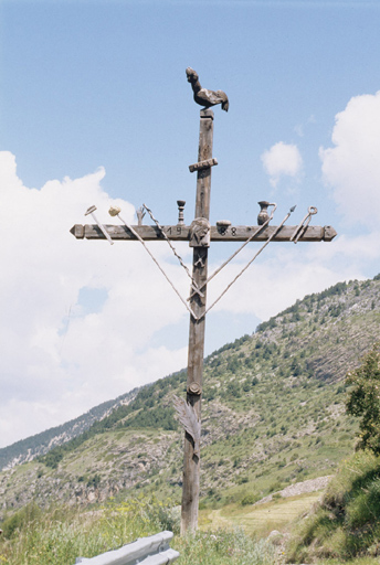 croix de chemin dite croix de la Passion