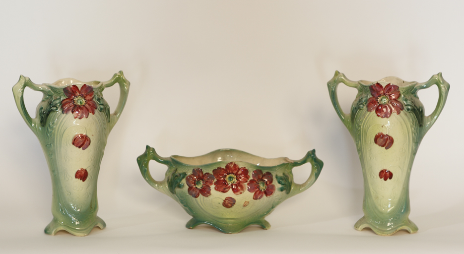 ensemble de 3 vases à fleurs de style art nouveau (N° 2)