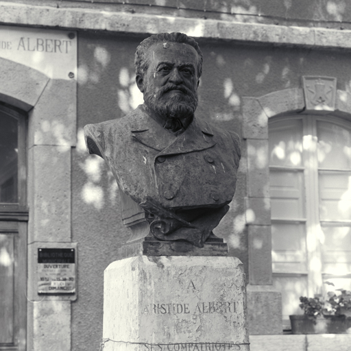 monument à Aristide Albert