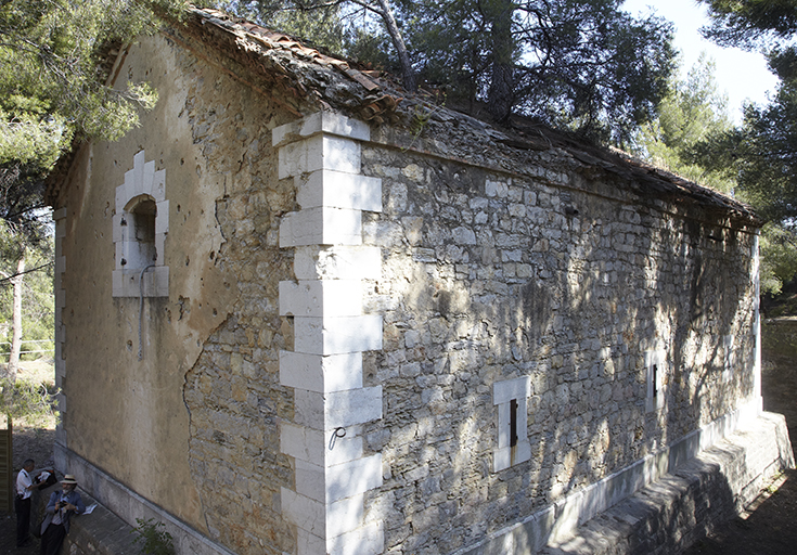 Magasin à poudres de la lunette (6) du fort, mur-pignon du fond et mur gouttereau nord.