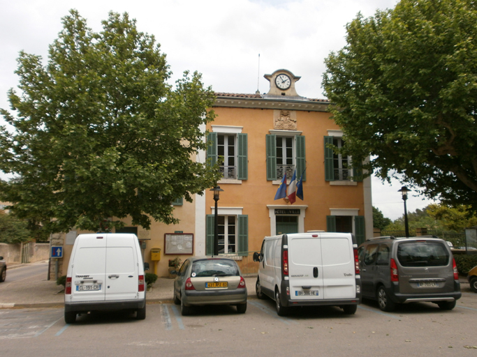 mairie-école, actuellement mairie