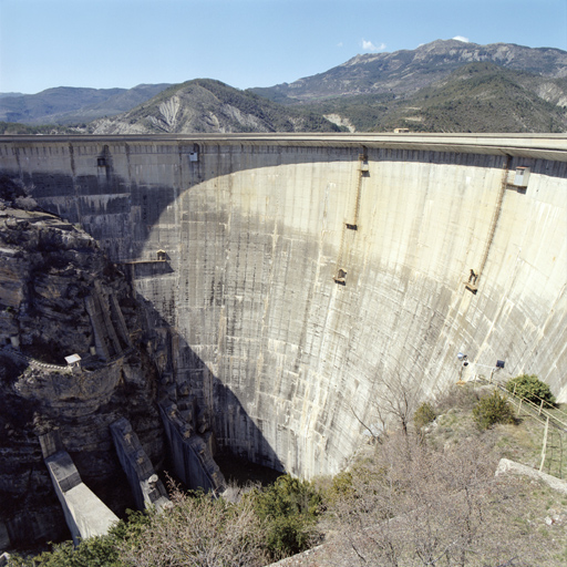 centrale hydroélectrique du barrage de Castillon