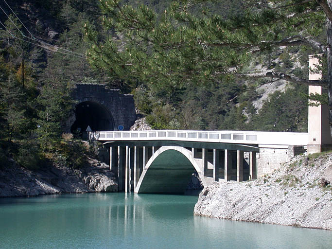 Pont d'Angles et entrée du tunnel.