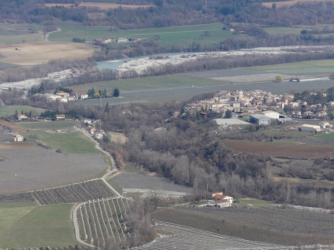 Vue de situation prise du nord-ouest.