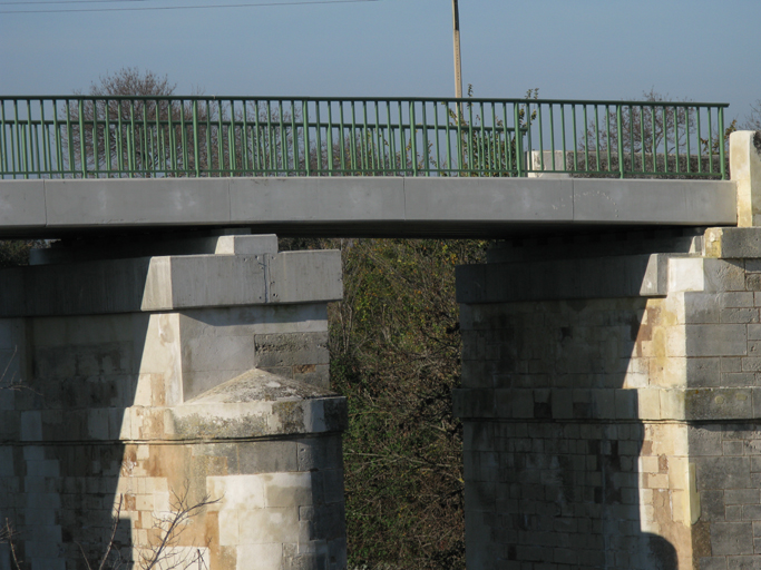 pont de chemin dit pont de la Ville ou du Mas de la Ville