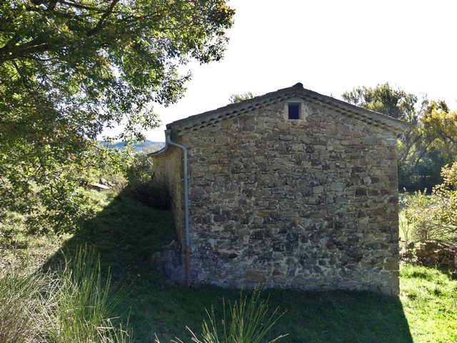 Bâtiment principal. Vue d'ensemble prise de l'ouest.