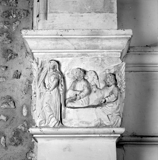 ensemble de 2 chapiteaux : Les saintes femmes au Sépulcre, Le Christ ressuscitant la fille de Jaïre