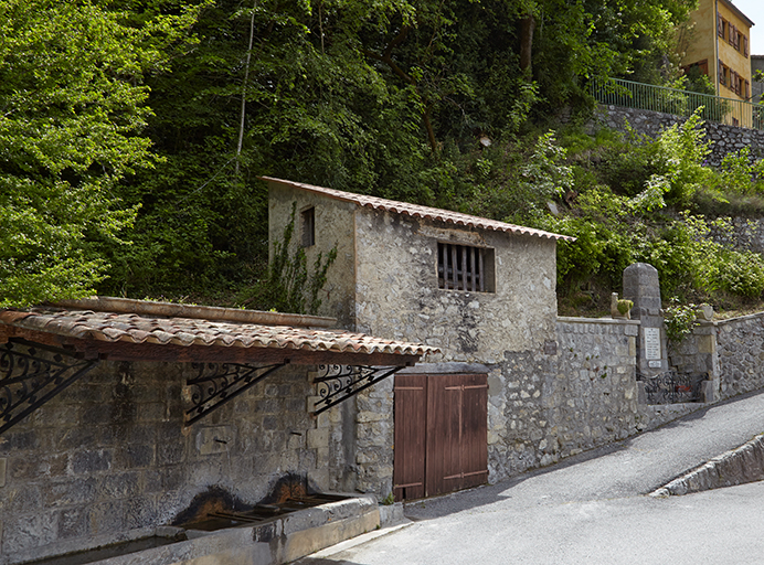 parfumerie (distillerie de lavande)